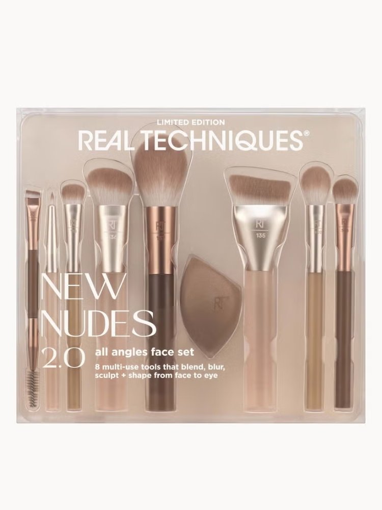 New Nudes 2.0 Juego de rostros desde todos los ángulos Real Techniques