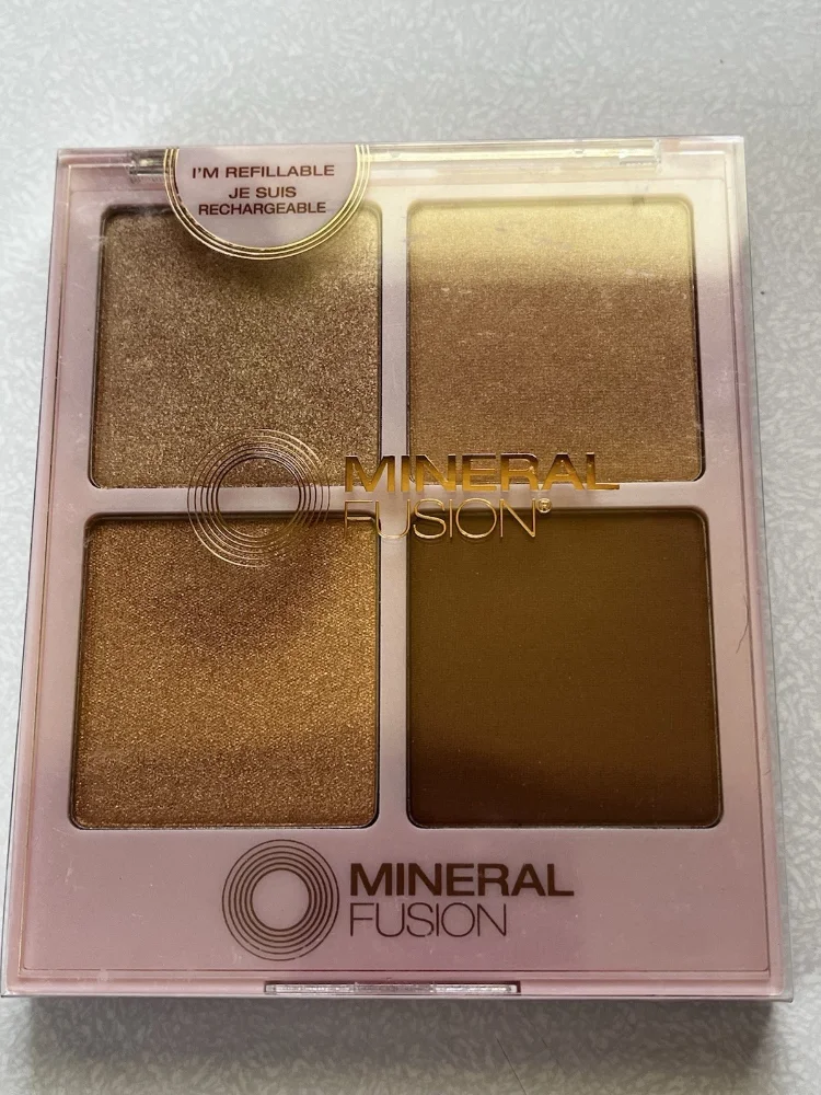 Paleta bronceadora recargable MINERAL FUSION POOL PARTY 12.8 gr