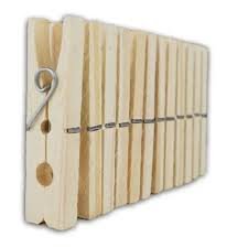 BROCHES DE MADERA IDEAL PARA ROPA X 12 UN