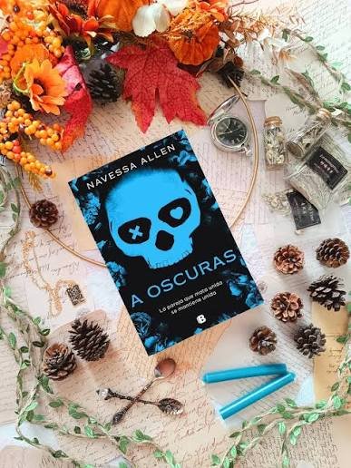 A oscuras - Navessa Allen
