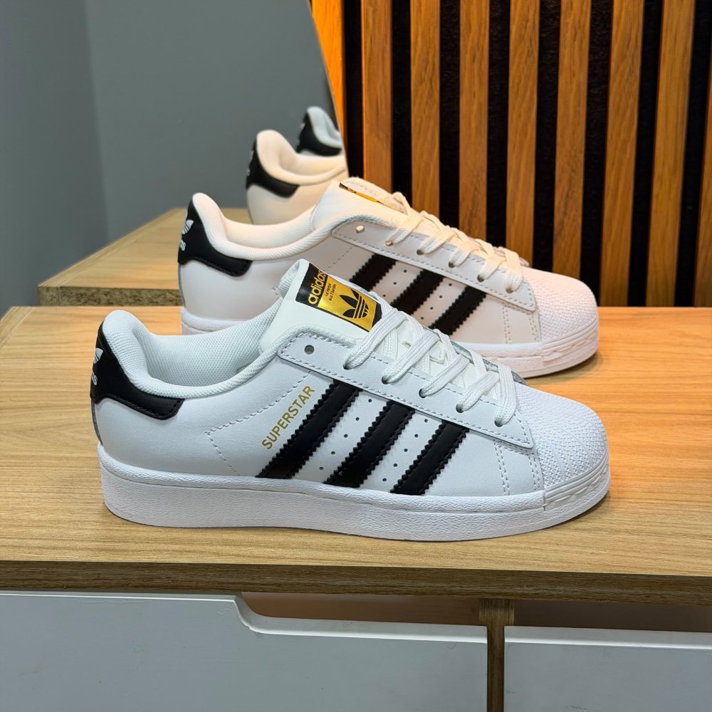 SUPERSTAR