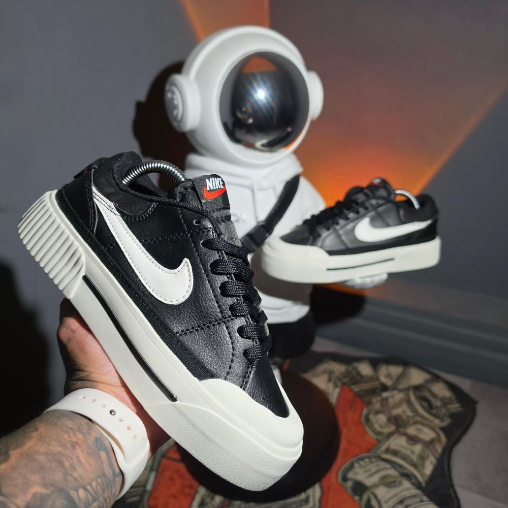 NIKE COURT LEGACY
