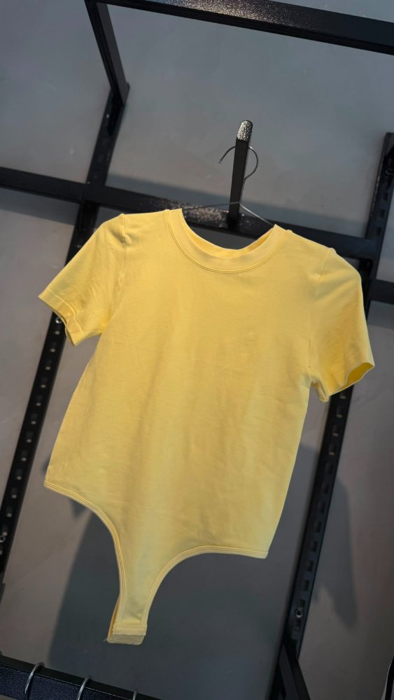 Body amarillo dinamic manga lisa