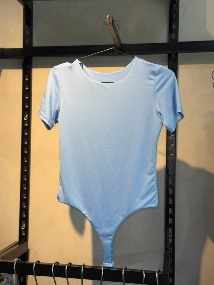 Body azul tipo camiseta nacional