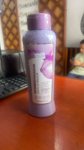 ACONDICIONADOR CON CEBOLLA