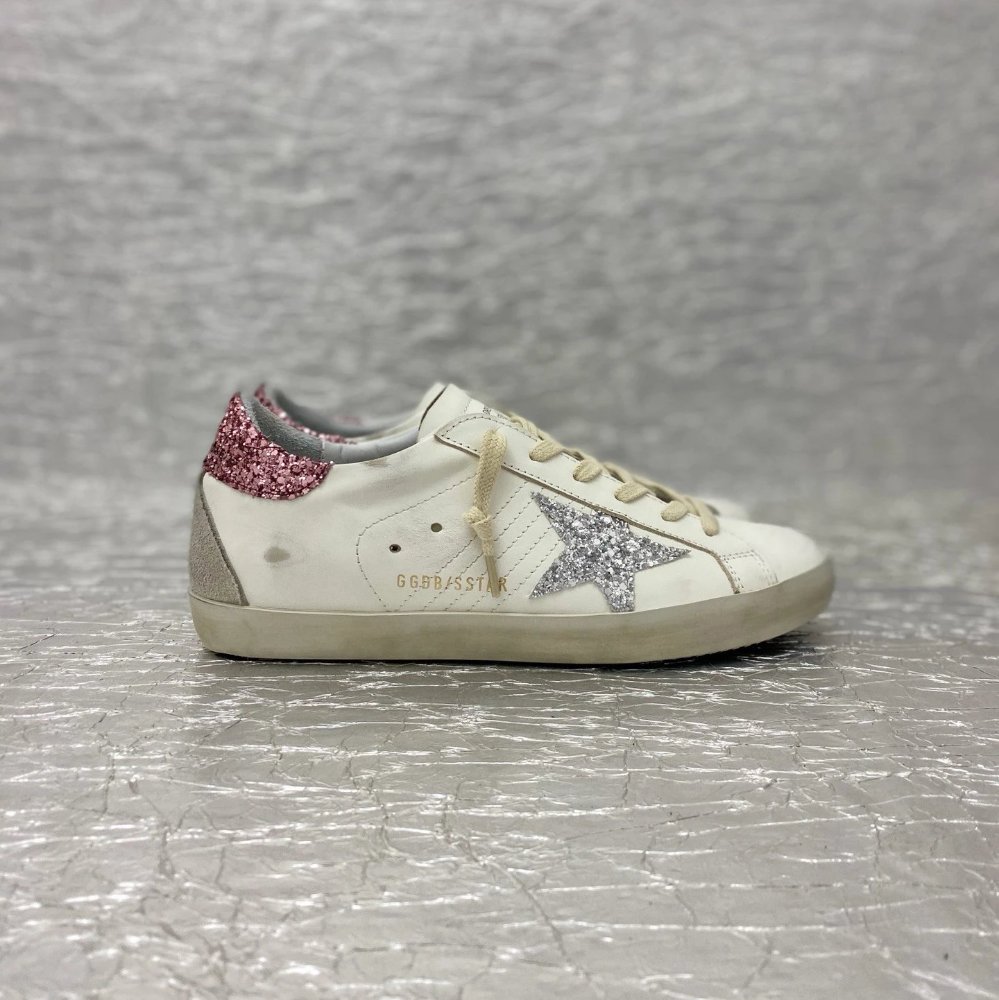 Golden Goose Superstar blanca con estrella glitter