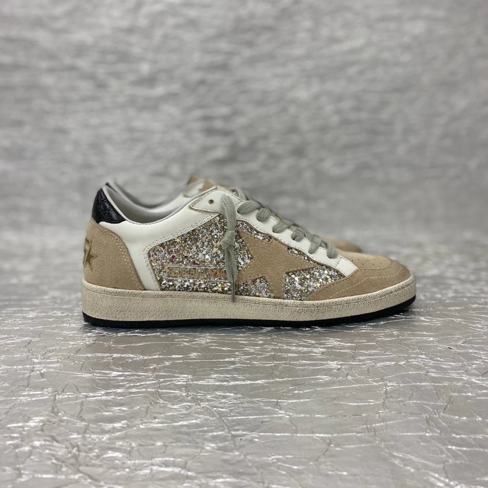 Golden Goose Ballstar beige con brillo y estrella marrón