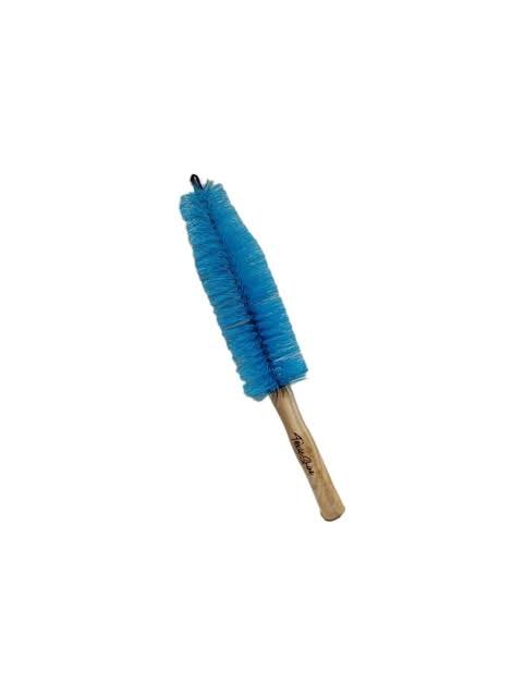 merchandising CEPILLO PARA LLANTAS