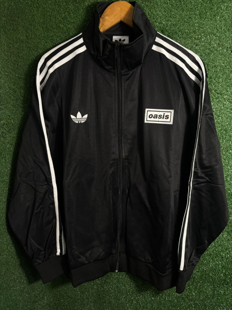 Oasis campera negra