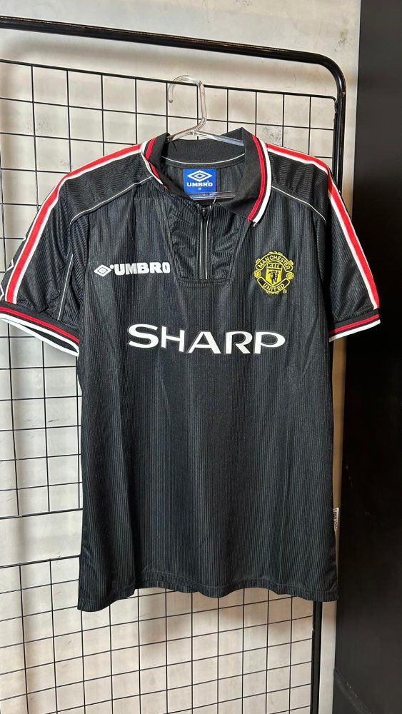 M. United Retro 2