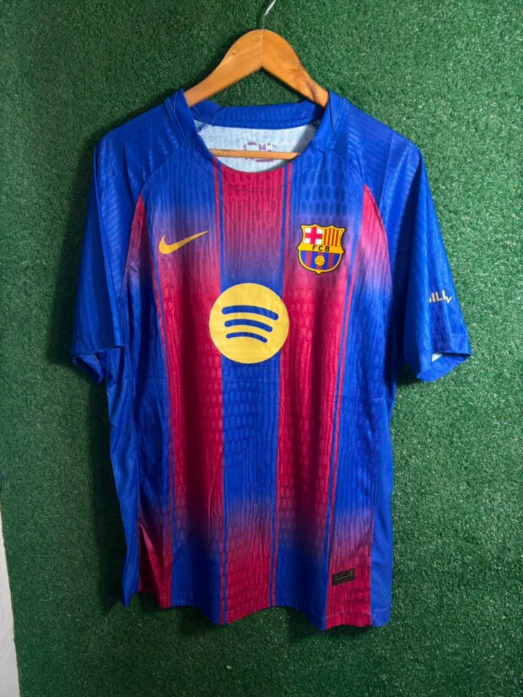 Barcelona 25/26 - titular