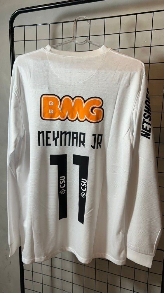 Neymar #11 - 2011 retro - Santos