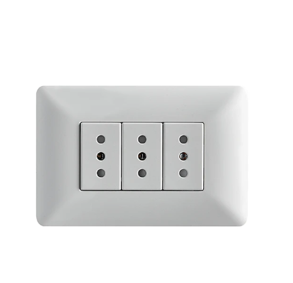 ENCHUFE TRIPLE 10A 250V BLANCO STANFORD