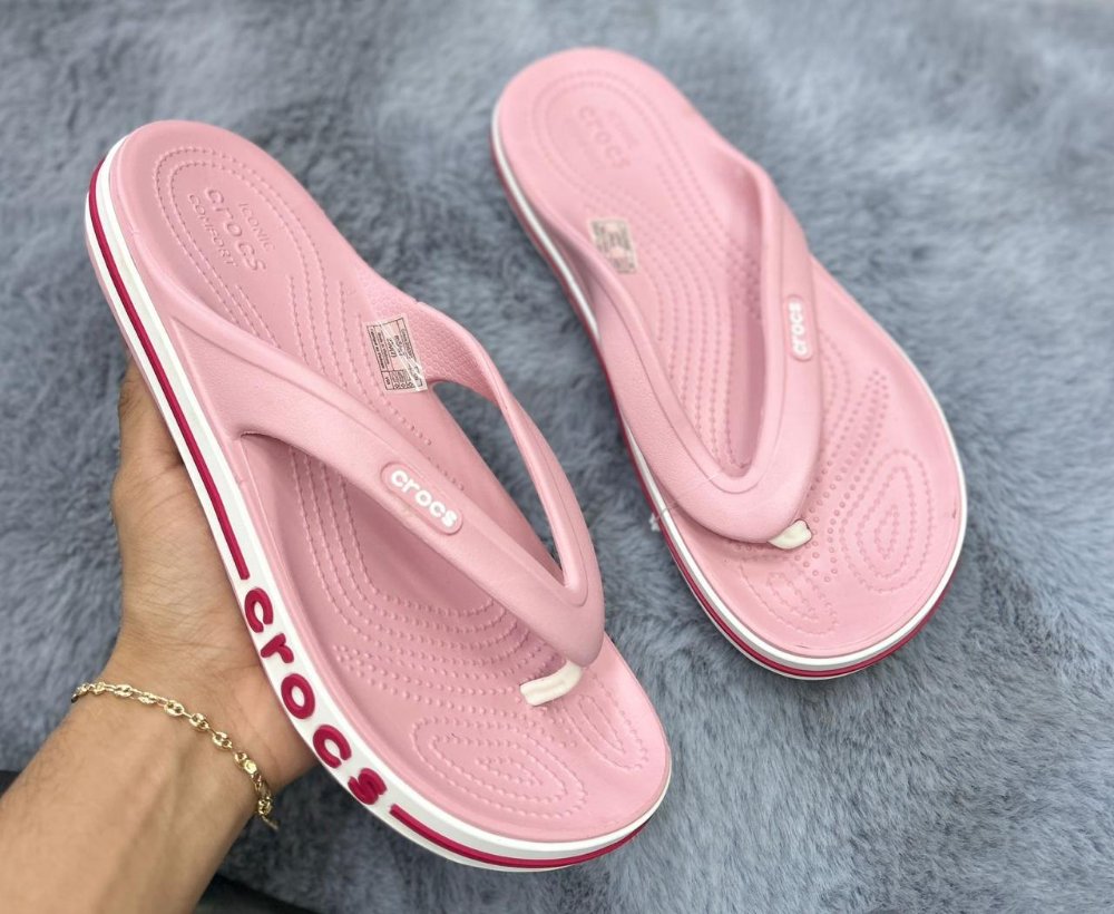 crocs tres puntadas palo de rosa