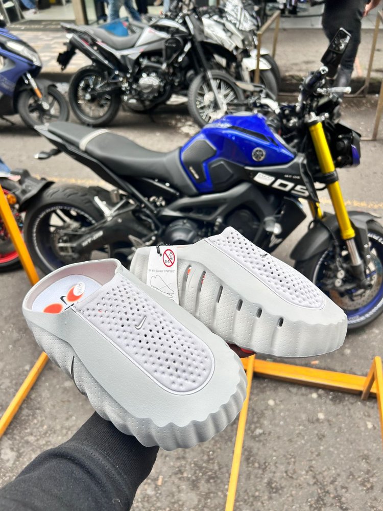 nike mind gris