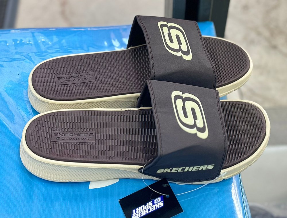 sandalia skechers cafe