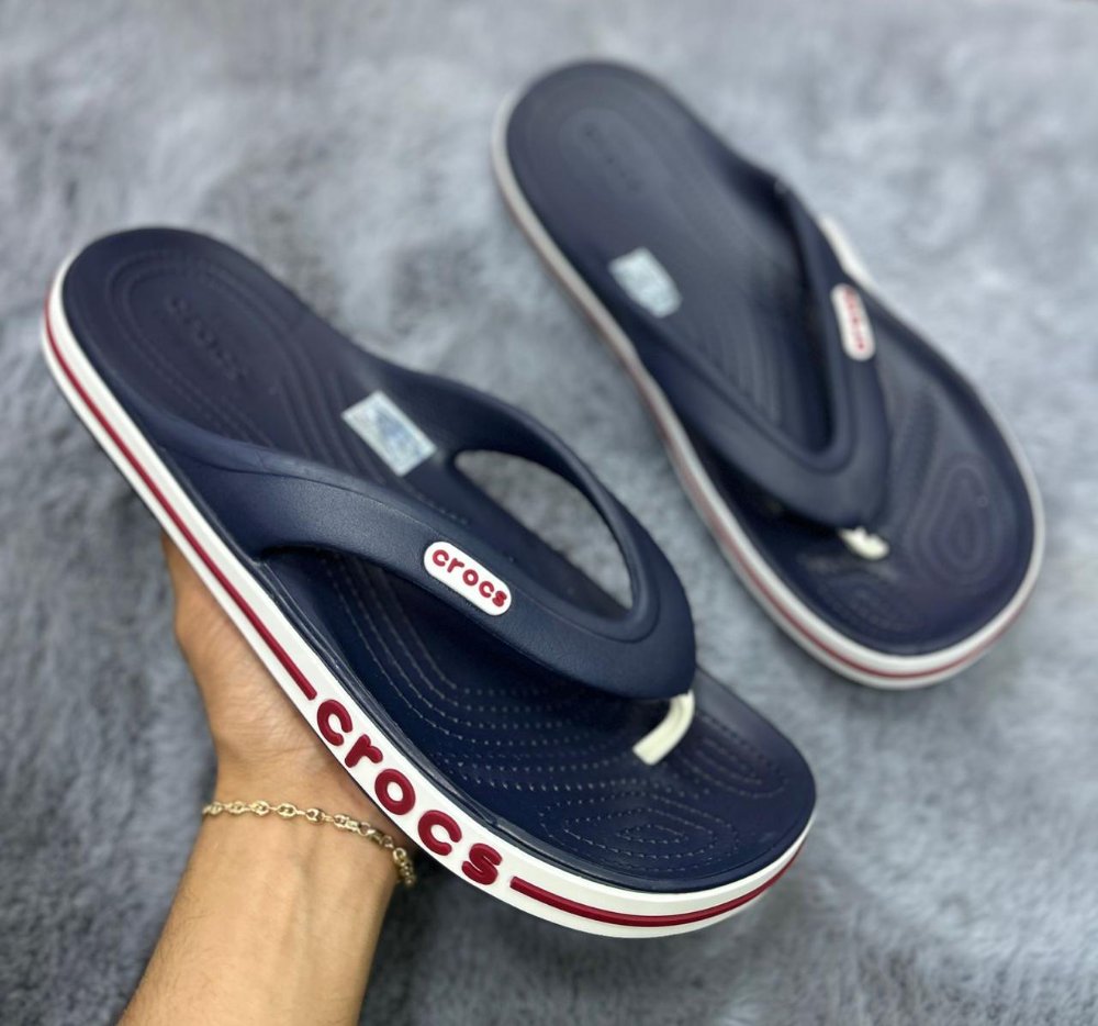 crocs tres puntadas azul oscuro-linea roja