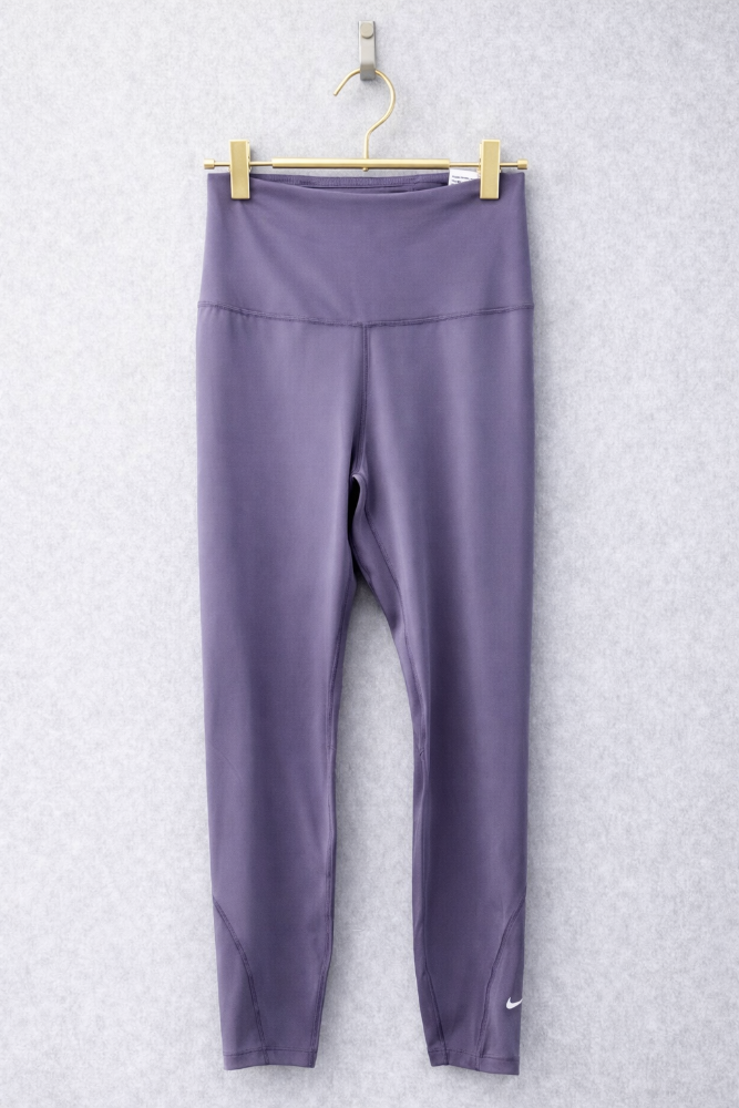 Leggings Nike Cintura Alta – Color Lavanda Talla S