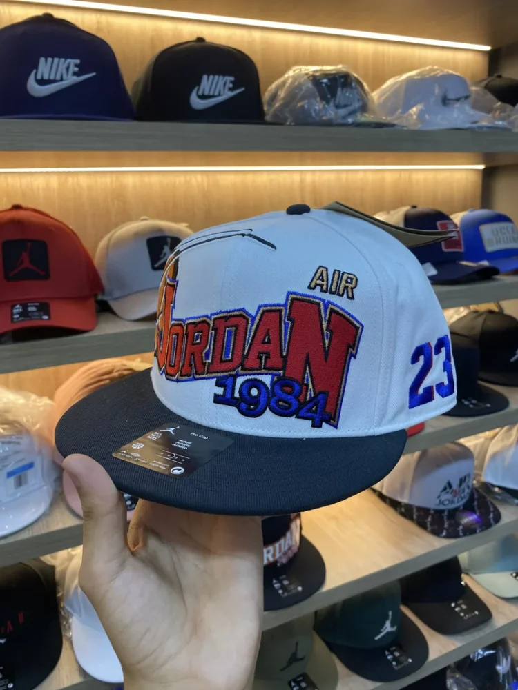 Gorra Jordan Air 1984 Blanca