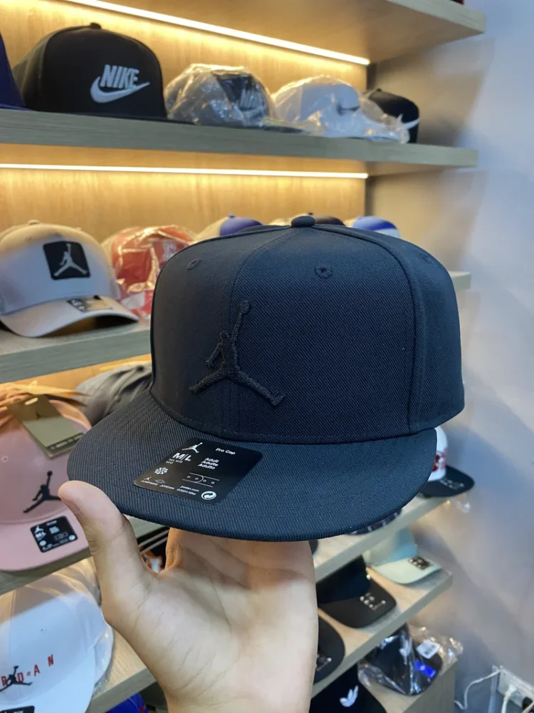 Jordan NEGRA muñeco negro