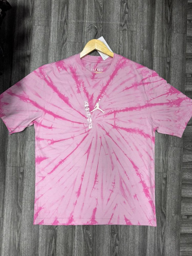 Camiseta Jordan / ROSADA
