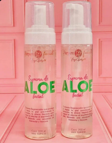 Espuma limpiadora de Aloe vera PURPURE