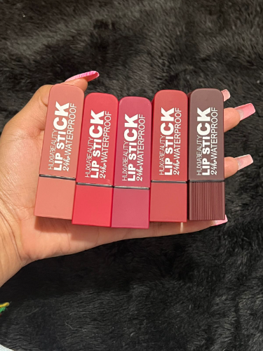 lip stick 24hrs waterpoof HUXIA BEAUTY