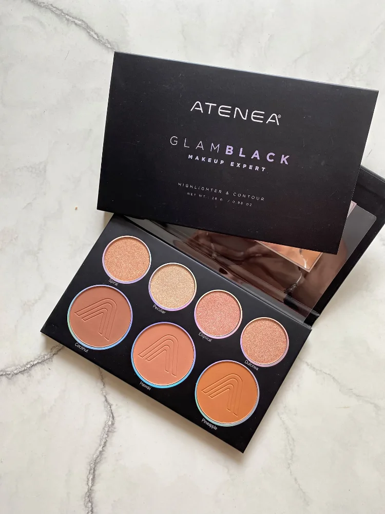 paleta de contorno e iluminador glam black ATENEA