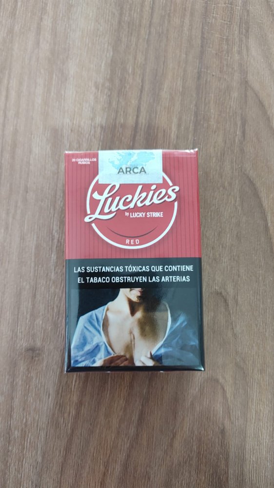 Cigarrillos lucky red comun