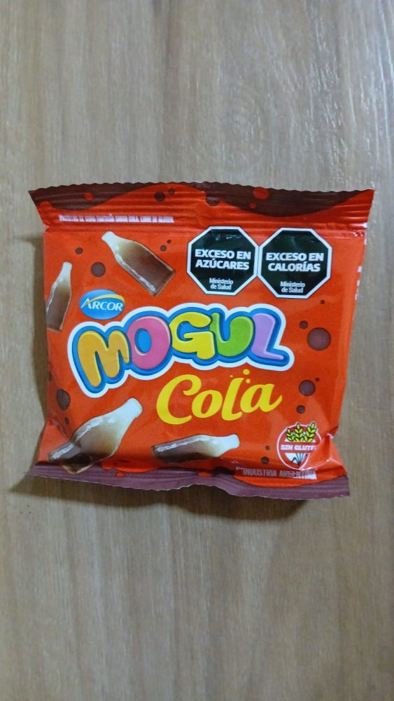 Caramelos MOGUL COLA 30G