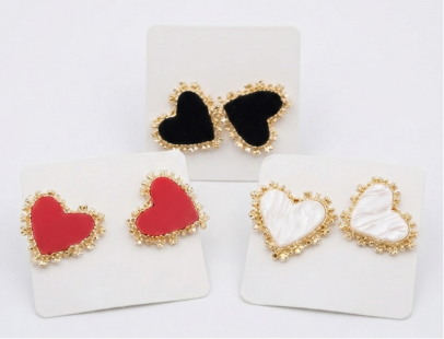 Queen of hearts - zarcillos de corazón