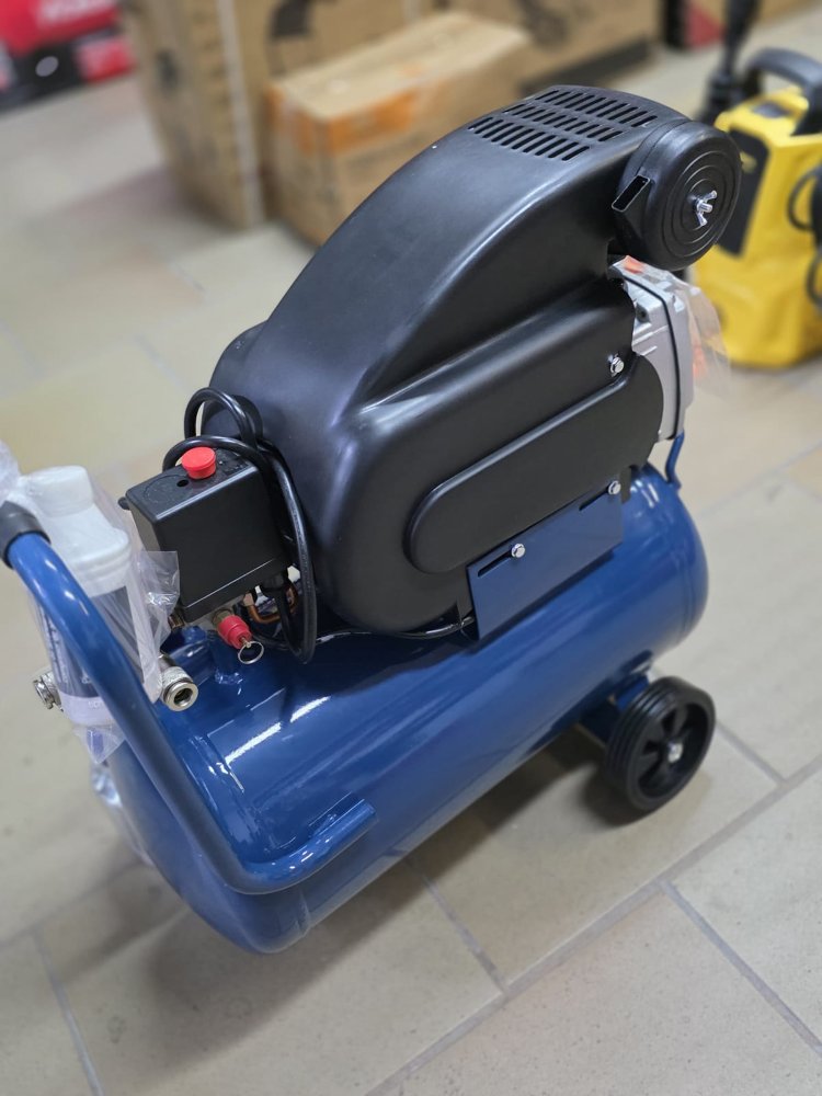 compresor 21 litros lubricado TOOLCRAFT