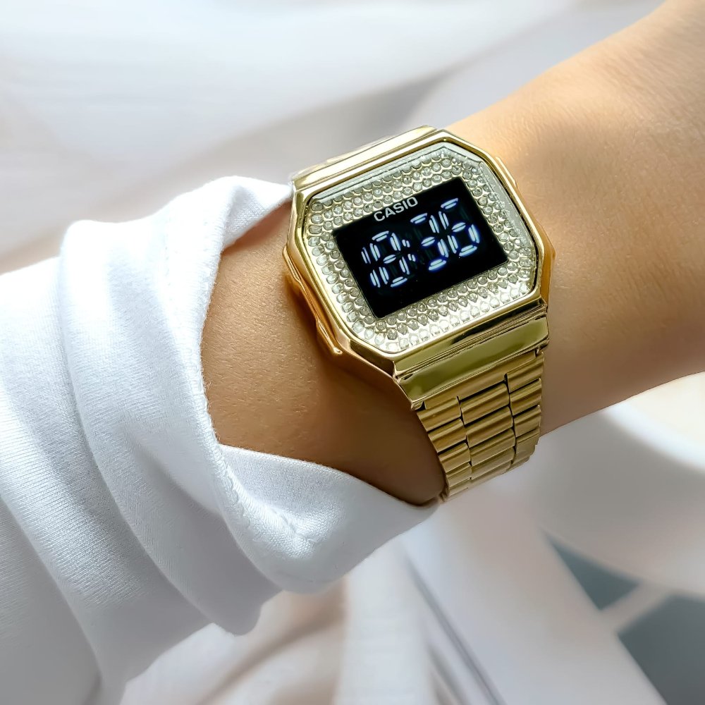 Casio retro con piedras  de dama