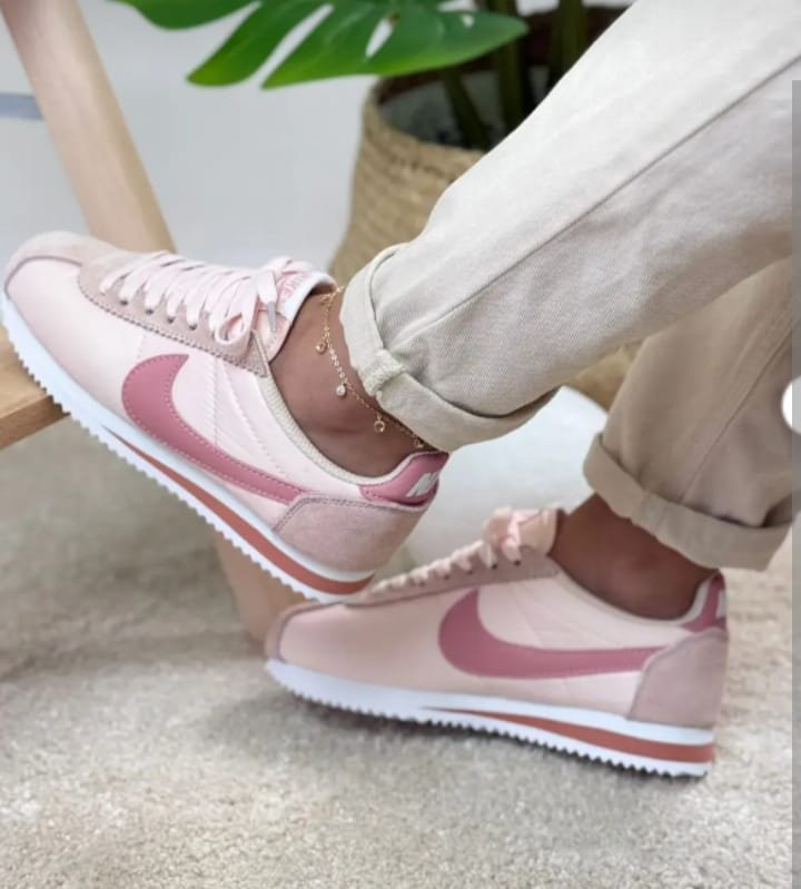 nike rosados