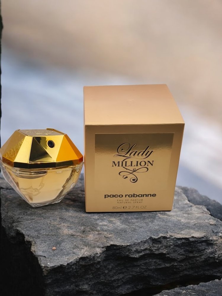 perfume lady million dama