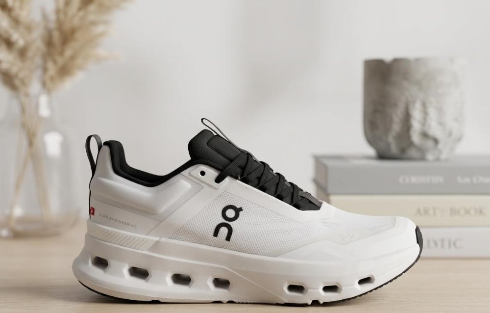 ON CLOUD BLANCO CON NEGRO EUR 39