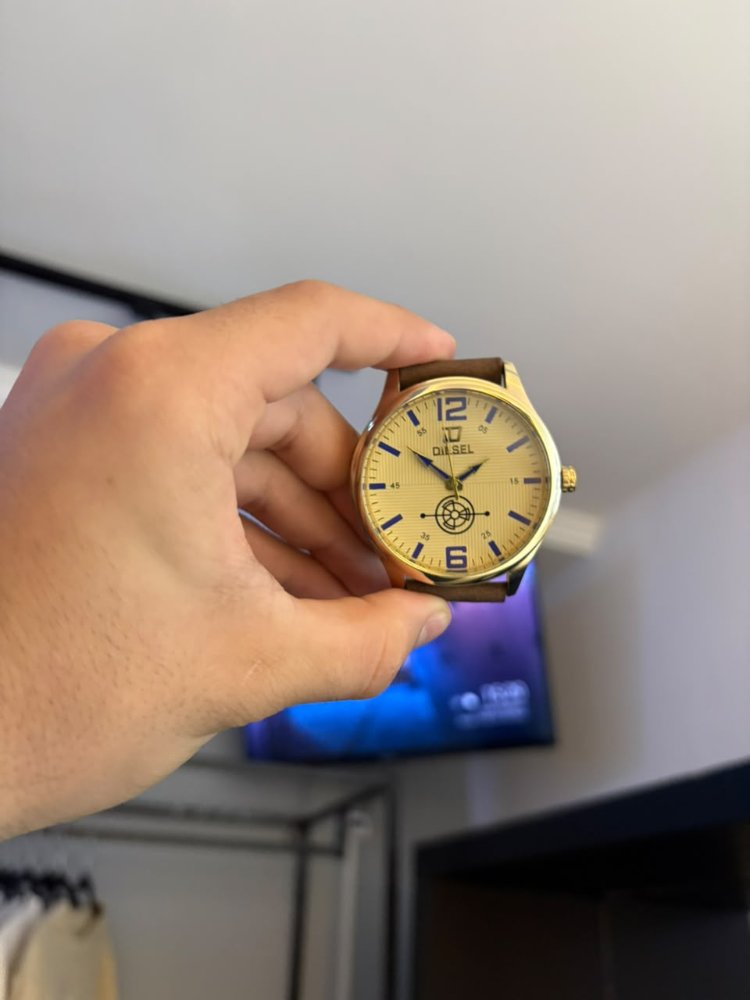 RELOGIO DIESEL DOURADO
