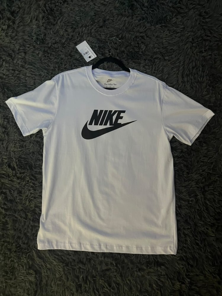 NIKE BASICA BRANCA