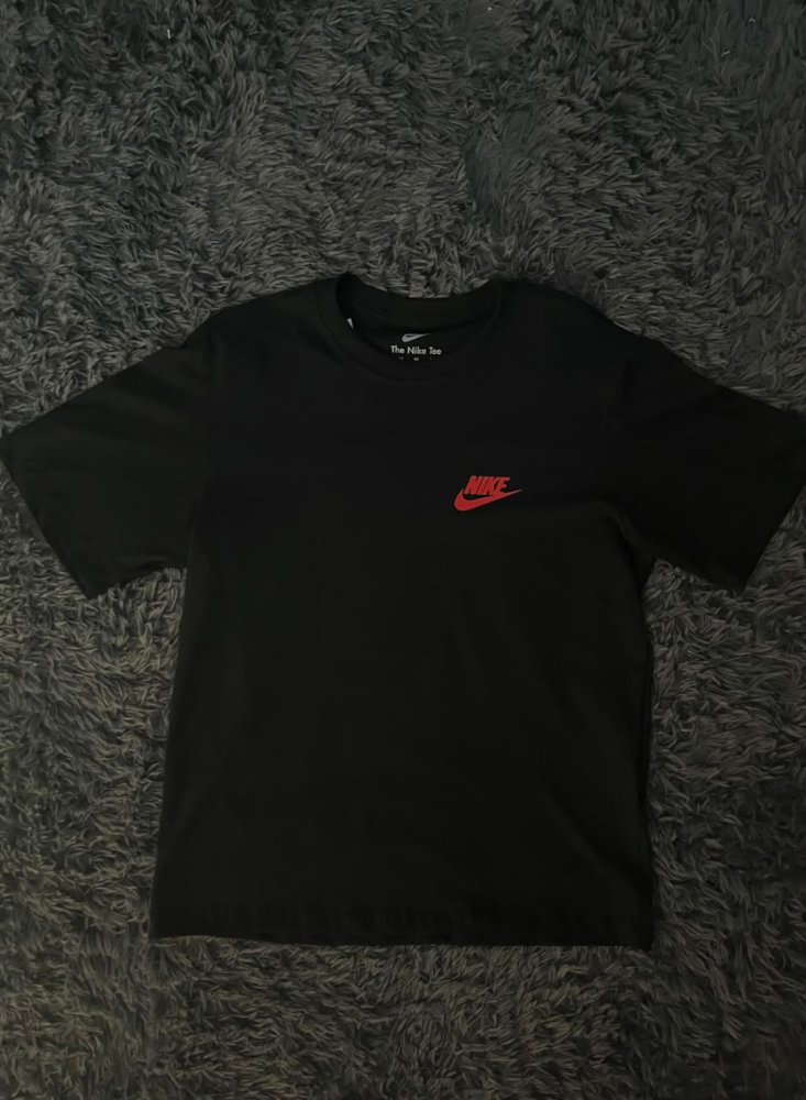NIKE PRETA E VERMELHA