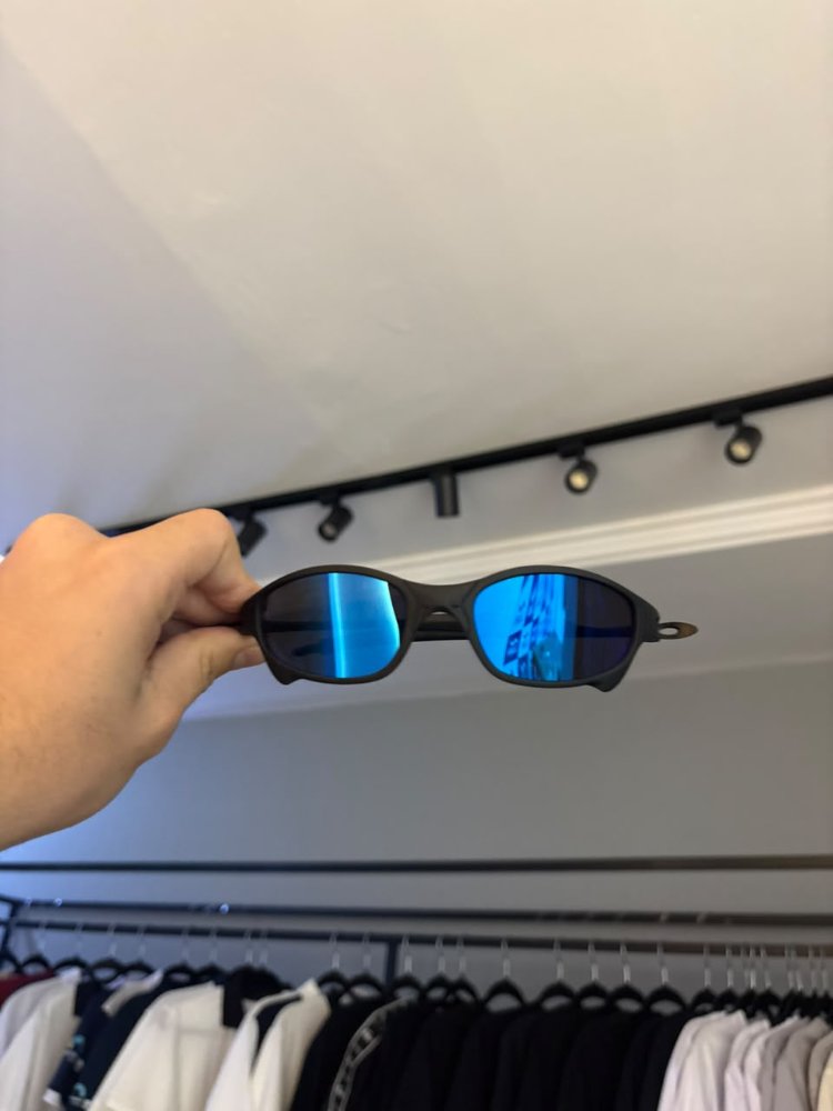 LUPA AZUL CLARA