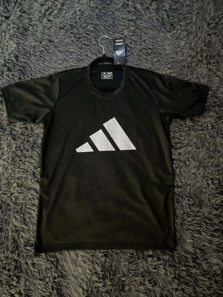 DRI FIT ADIDAS PRETA
