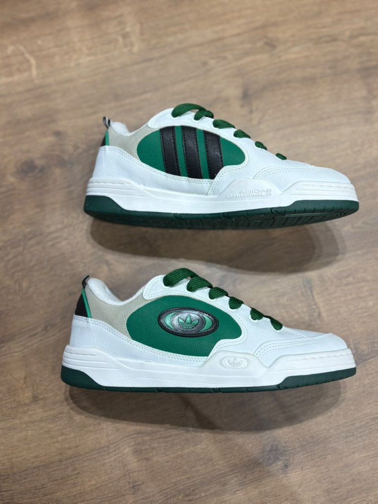 TENIS ADIDAS VERDE