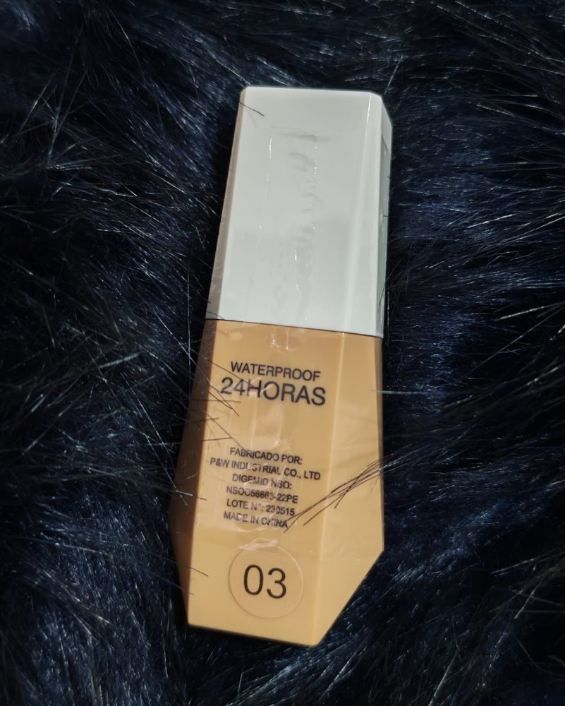 Corrector liquido matte Samantha