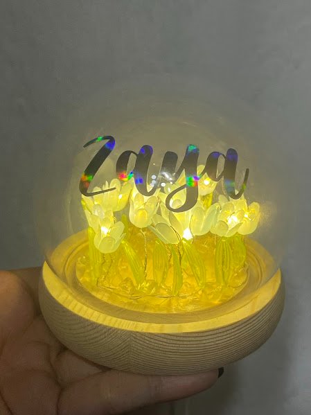 Lámpara de tulipanes personalizada