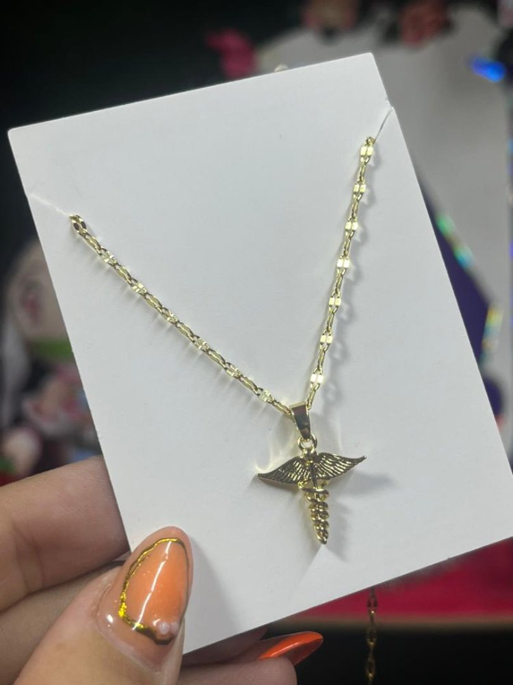 collar de medicina pequeño