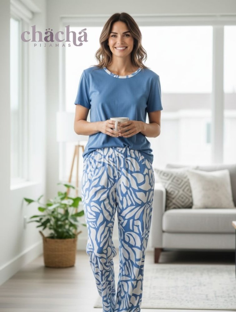 Pijama Mujer celeste con flores manga corta TXL