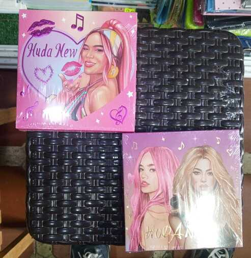 PALETA DE MAQUILLAJE MARCA HUDA NEW 16 COLORES
