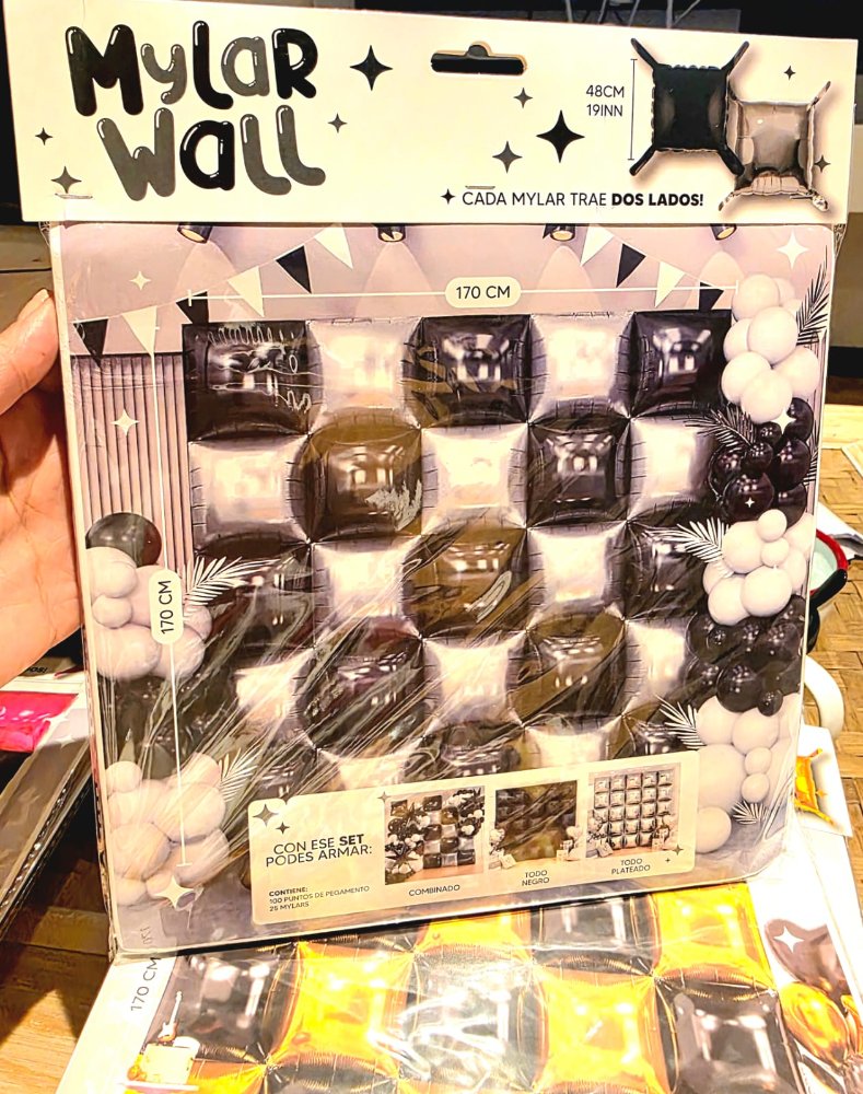 Mylar Wall Plata y Negro