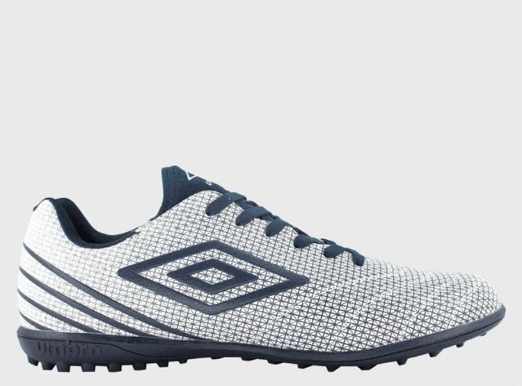 82041U-MN4 Umbro Classico XII TF
