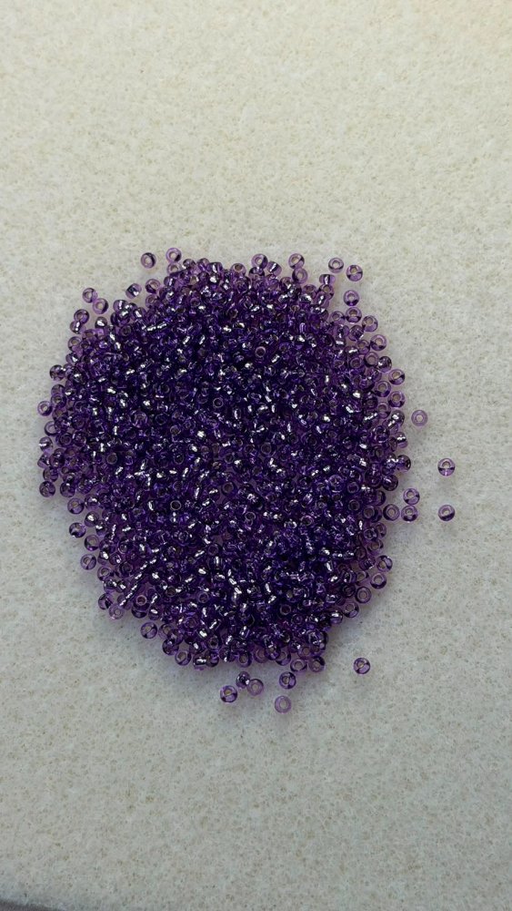 Mostacilla Checa # 10 Morado Cristal